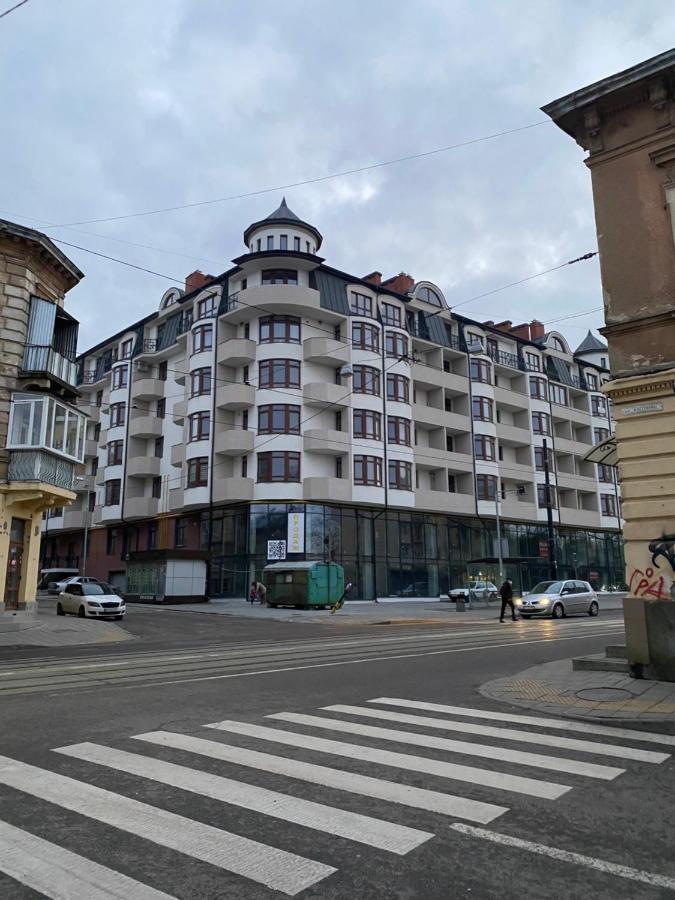 Apartment In Khmelnytsky Street Львов Экстерьер фото