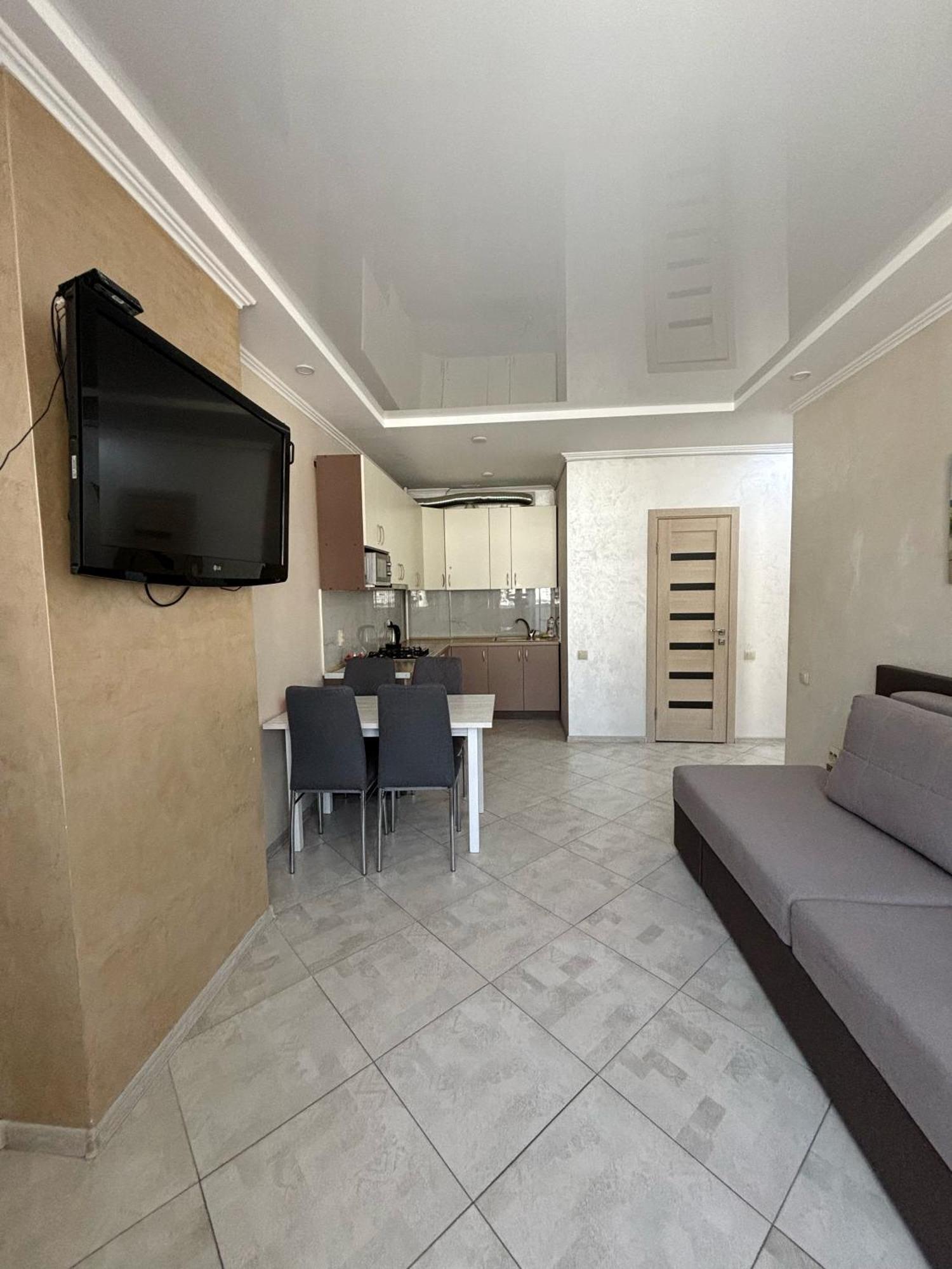Apartment In Khmelnytsky Street Львов Экстерьер фото